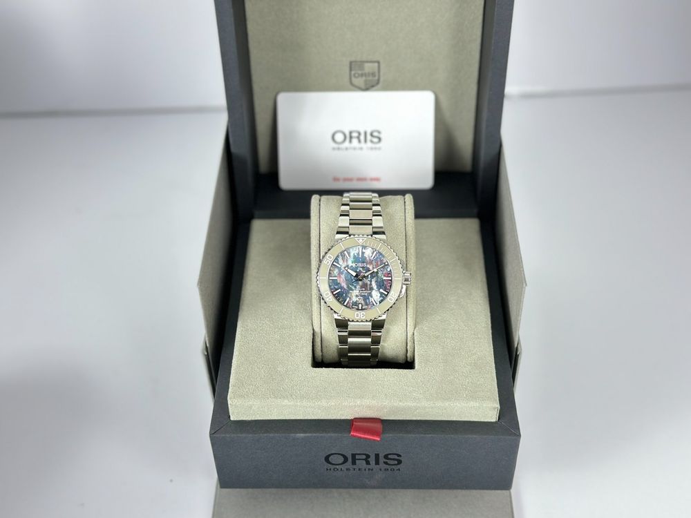 Oris Aquis Date Upcycle - 01 733 7766 4150