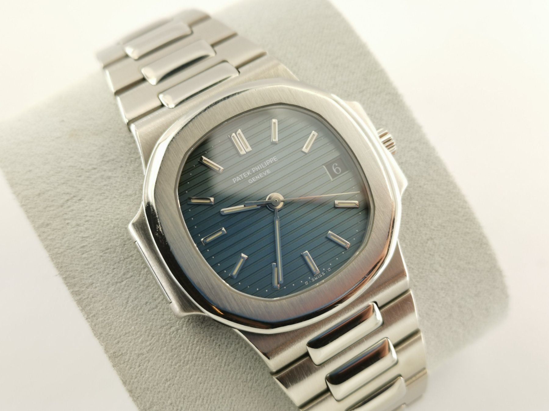 Patek Philippe 3800/1 Nautilus Vintage ’First Series’ - 37 mm - 54500 CHF Zürich