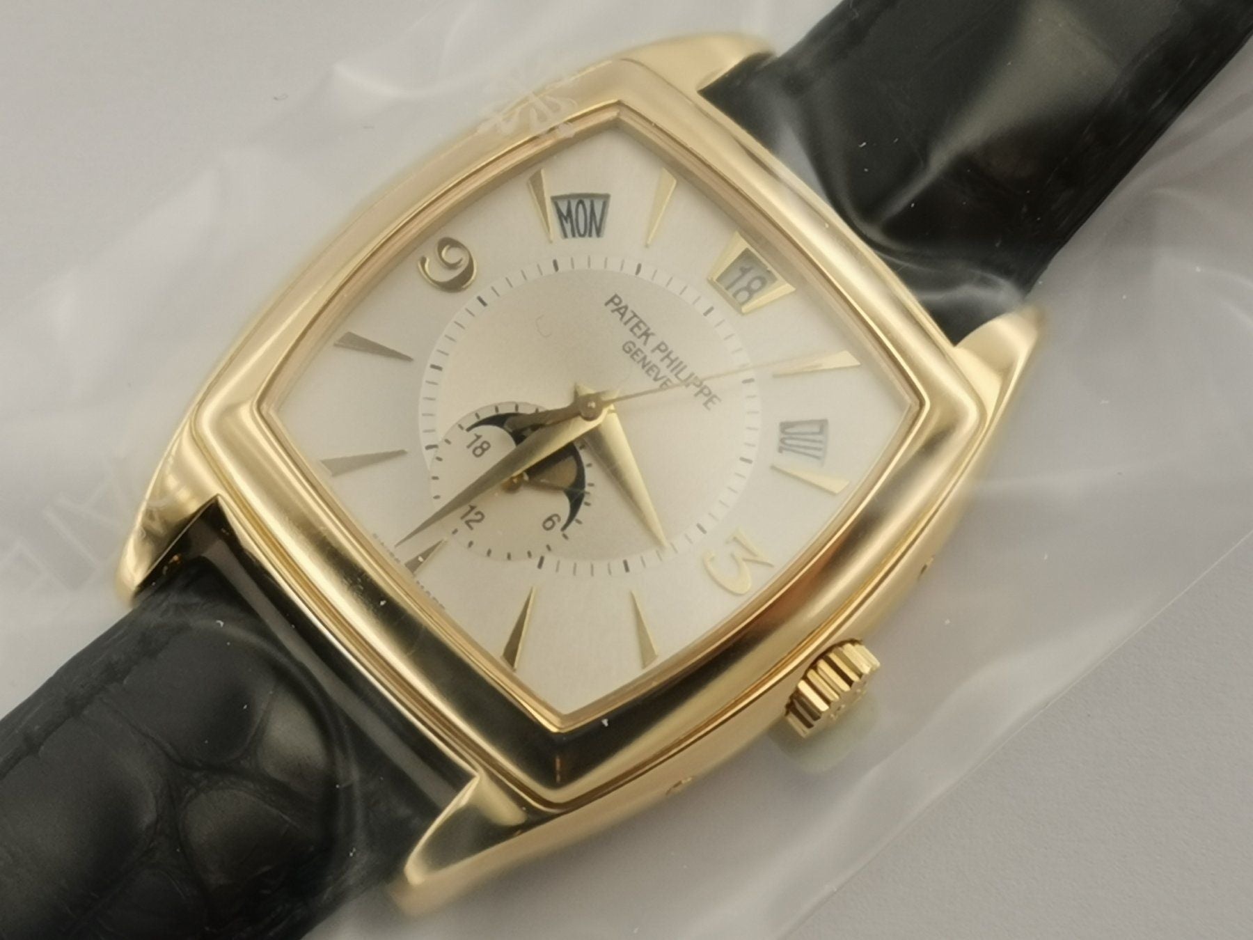 Patek Philippe Gondolo Calendario Jahreskalender 18K Gold
