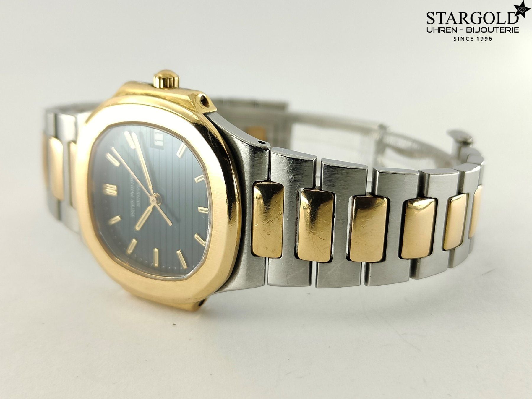 Patek Philippe Nautilus - 3900/1 - 30mm - 17290 CHF Zürich