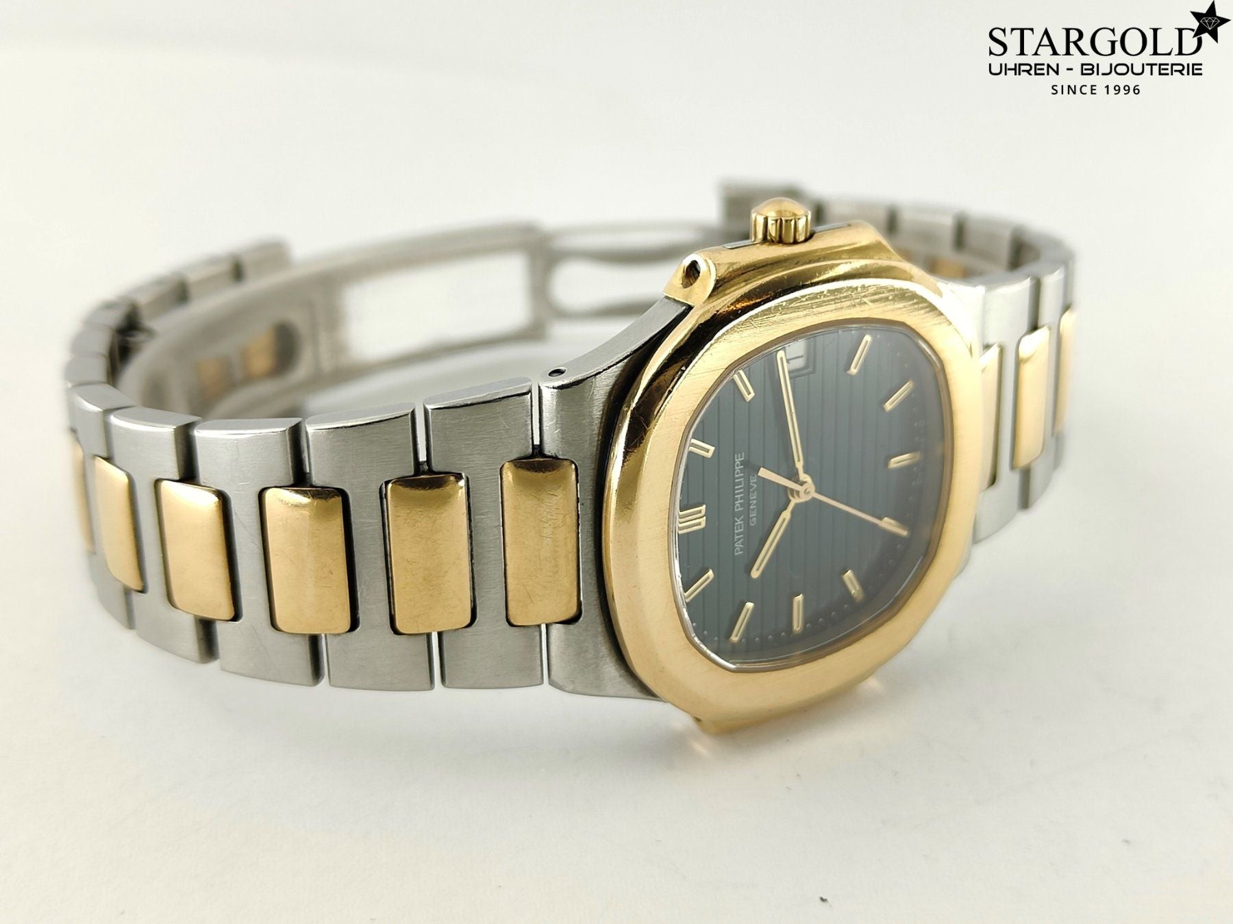 Patek Philippe Nautilus - 3900/1 - 30mm - 17290 CHF Zürich