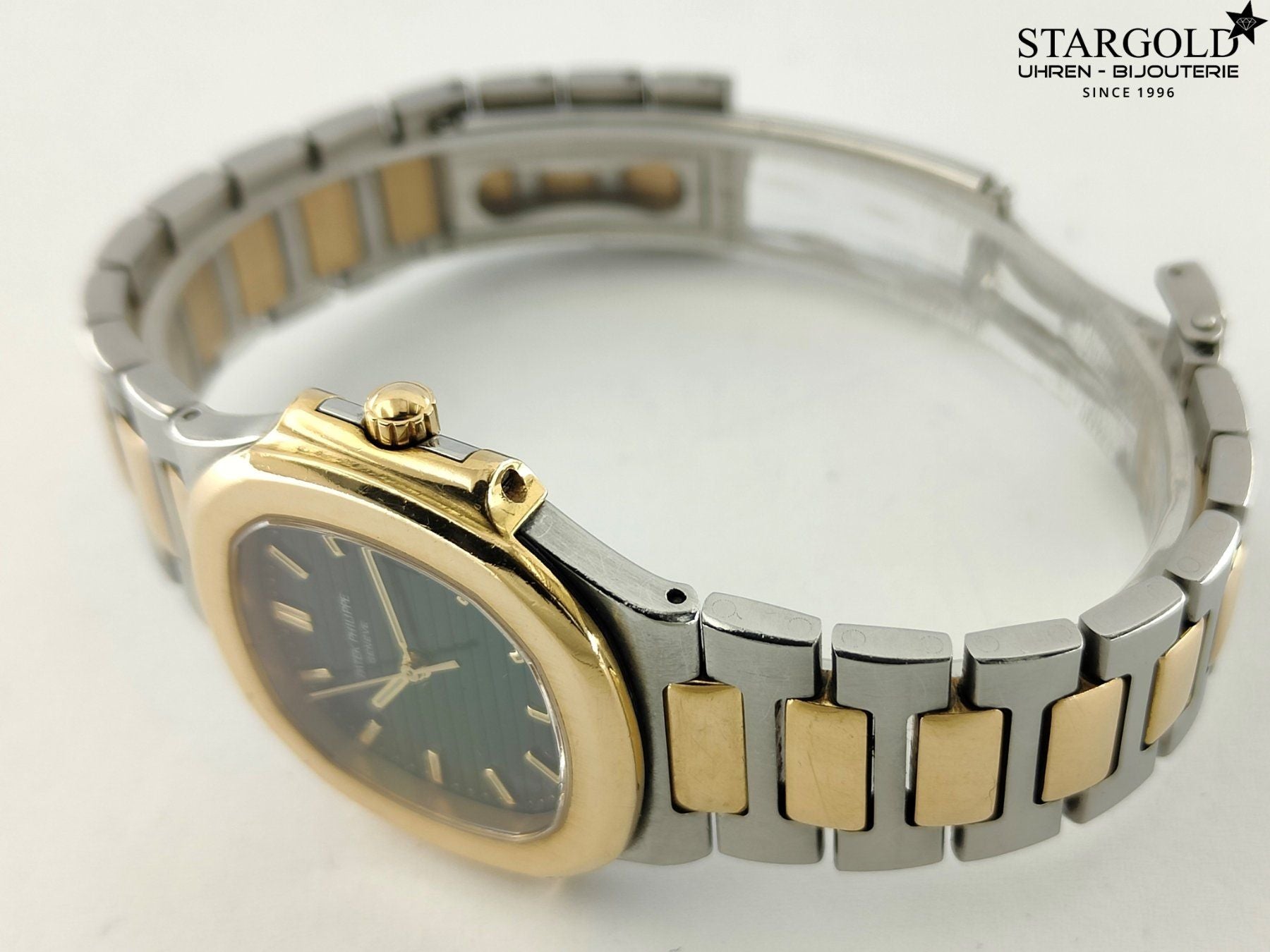 Patek Philippe Nautilus - 3900/1 - 30mm - 17290 CHF Zürich