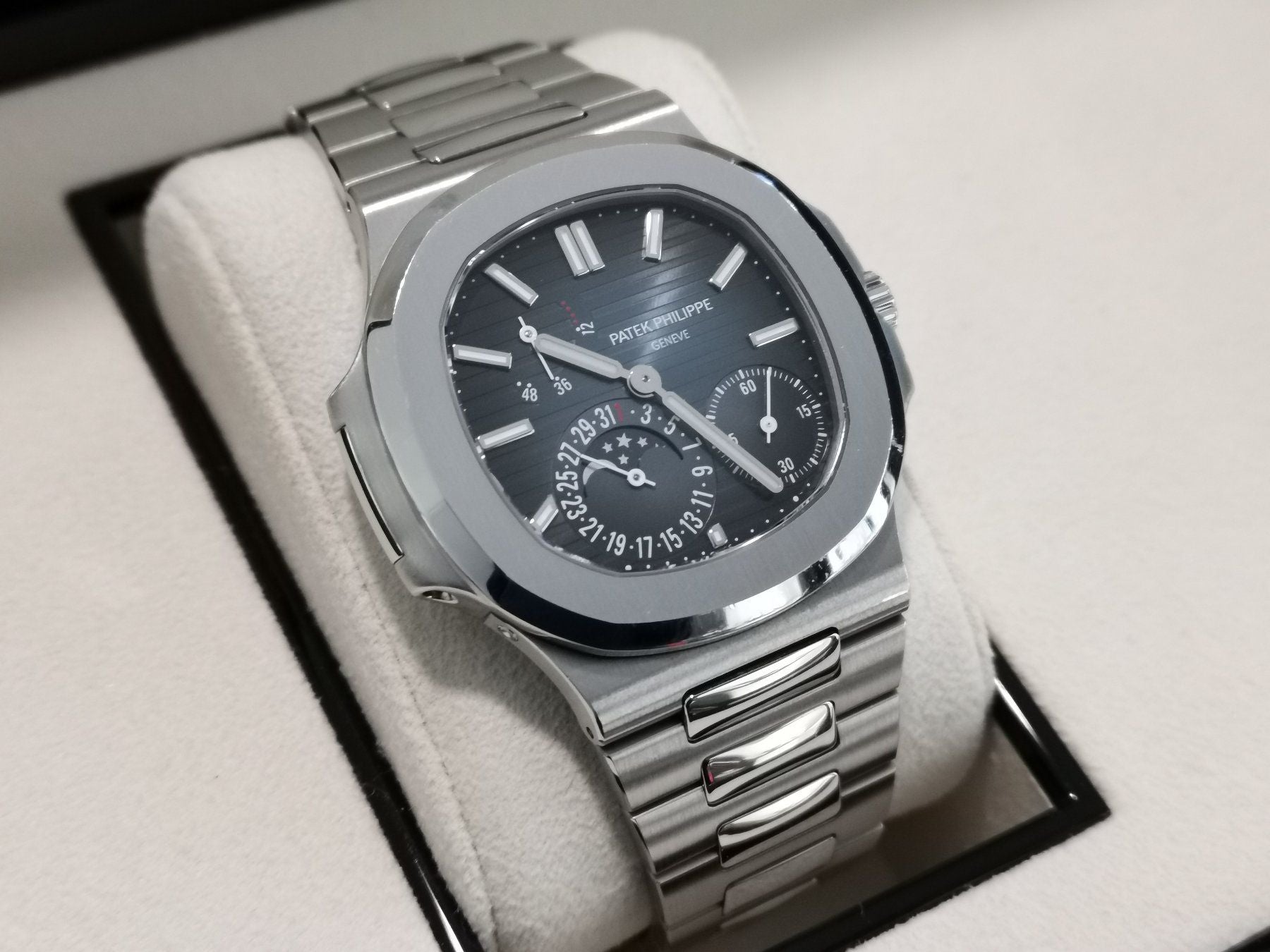 Patek Philippe Nautilus 57121A-001 Full Set