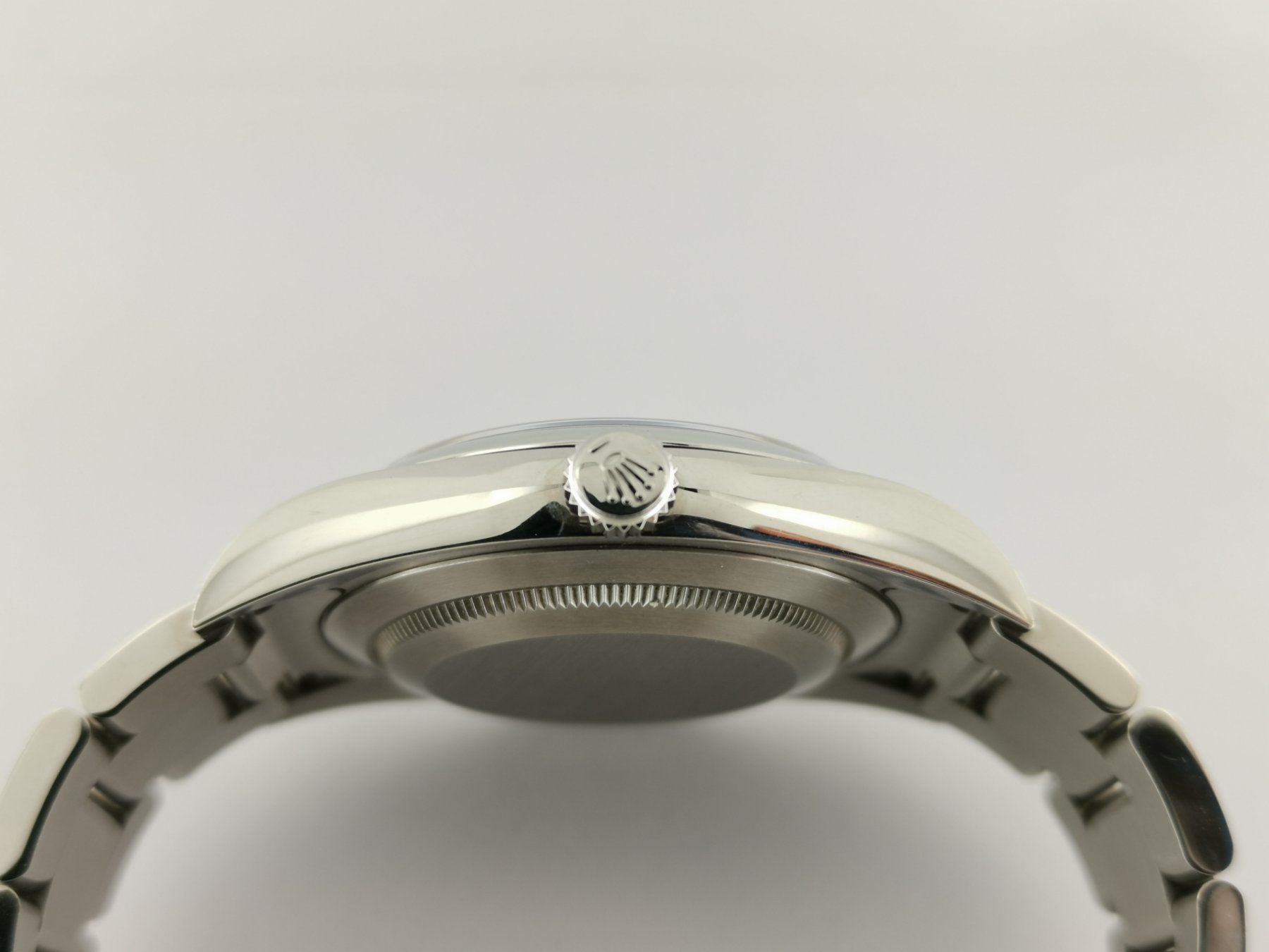 Rolex Oyster Perpetual 39 - 114300