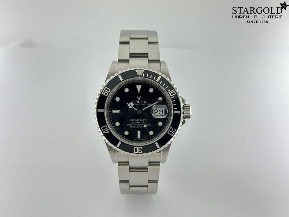 Rolex Submariner Date - 16610