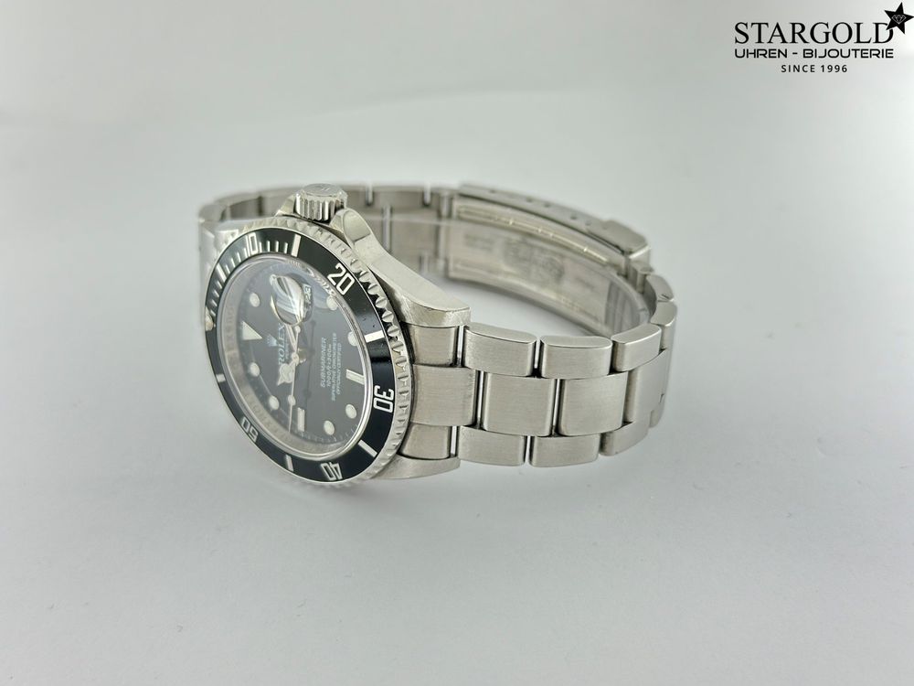 Rolex Submariner Date - 16610