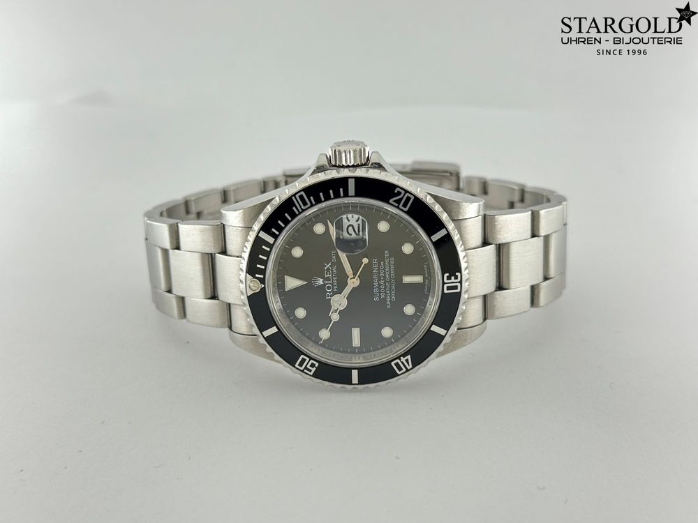 Rolex Submariner Date - 16610