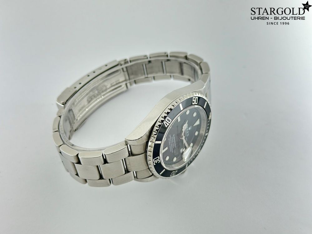 Rolex Submariner Date - 16610