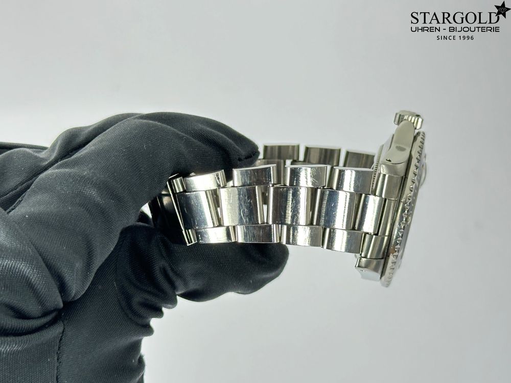 Rolex Submariner Date - 16800