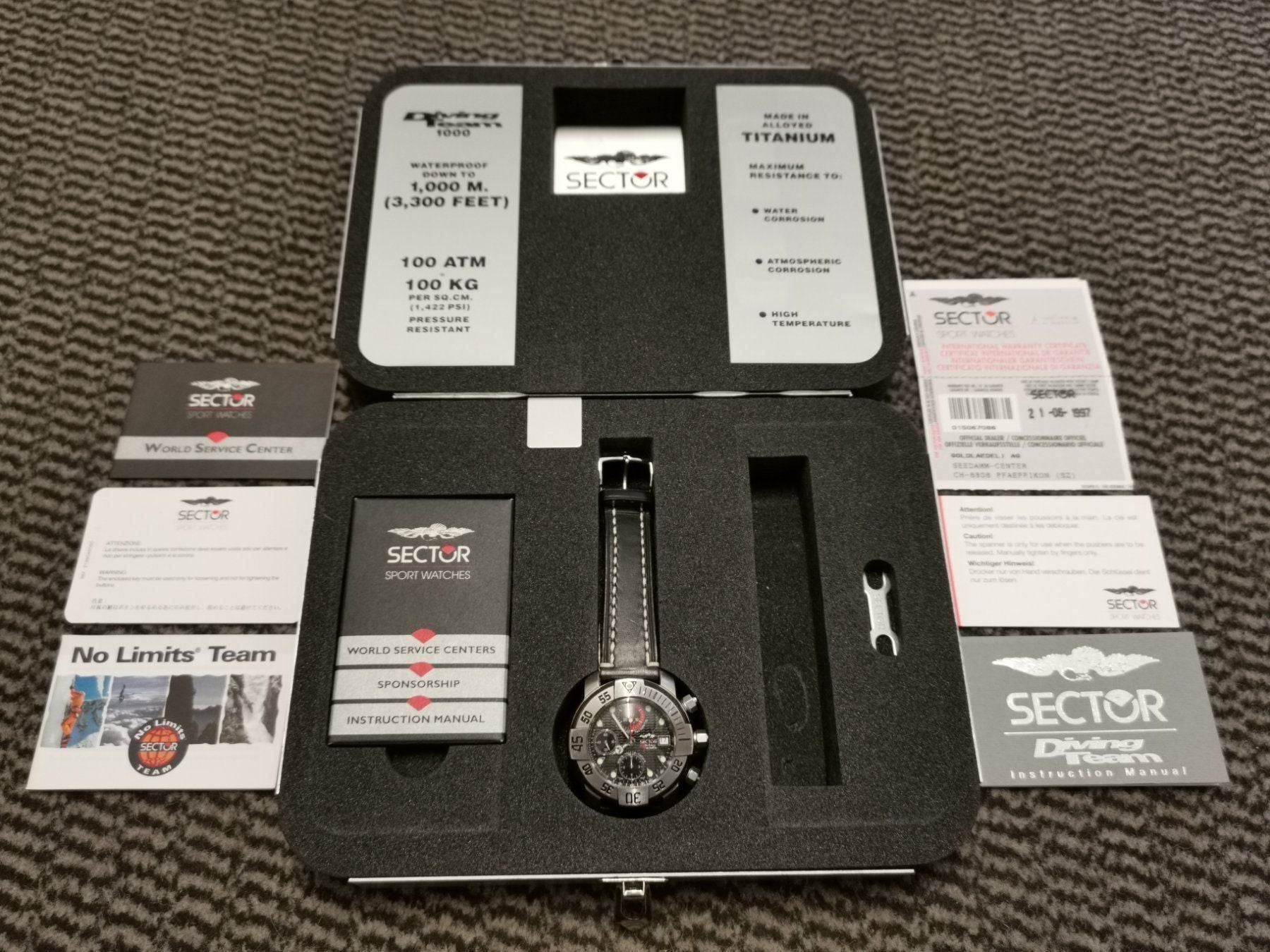 Sector Diving Team 1000 M Automatik