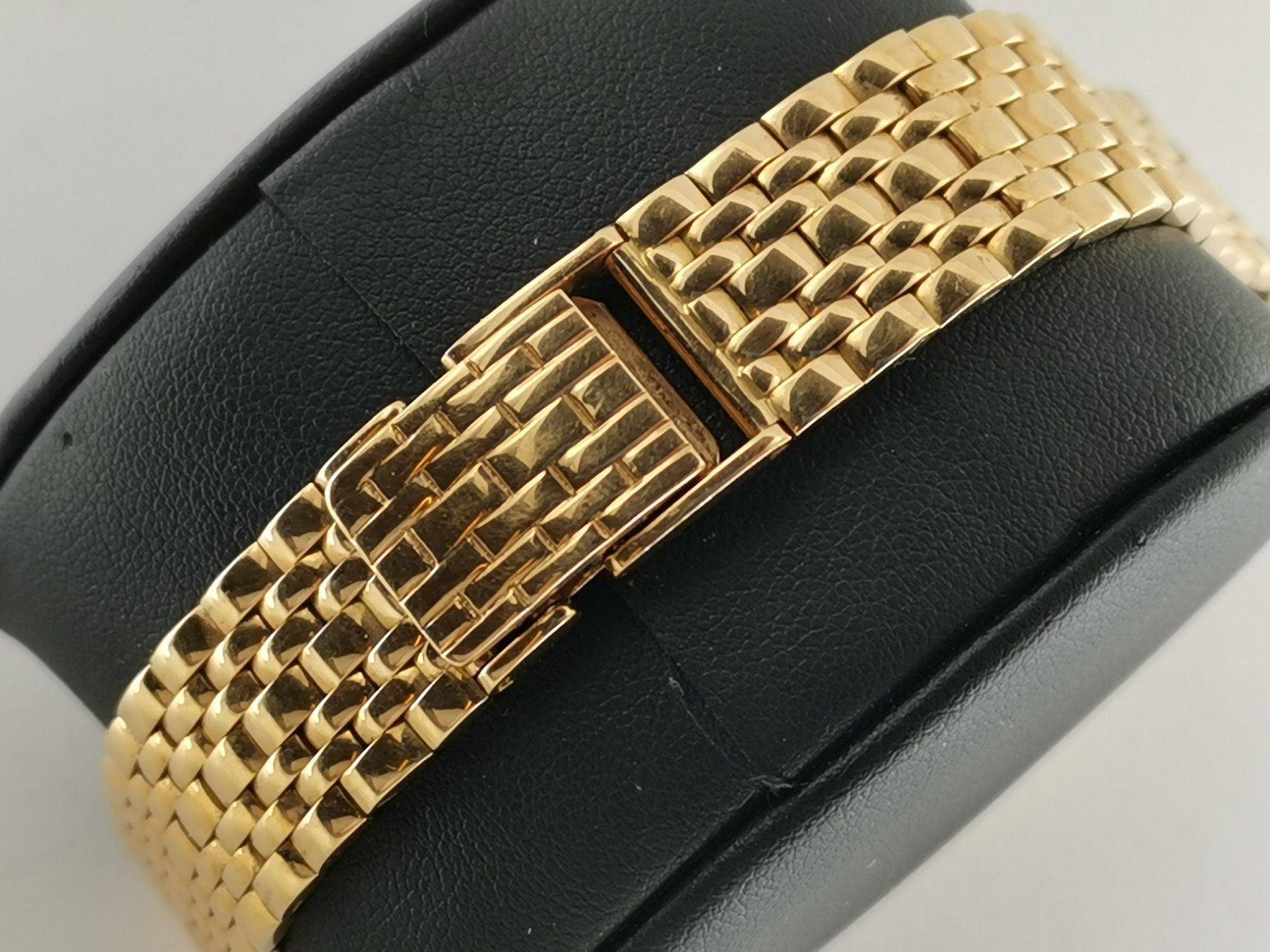 Zenith Elite Chronometer 18K Roségold - 36 mm - 7290 CHF Zürich