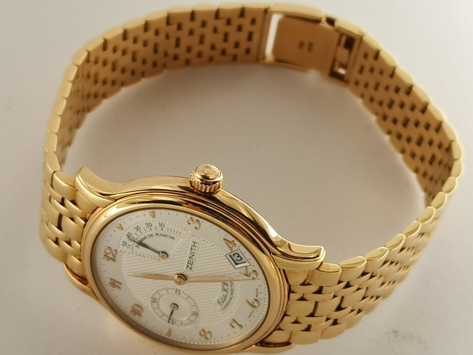 Zenith Elite Chronometer 18K Roségold - 36 mm - 7290 CHF Zürich