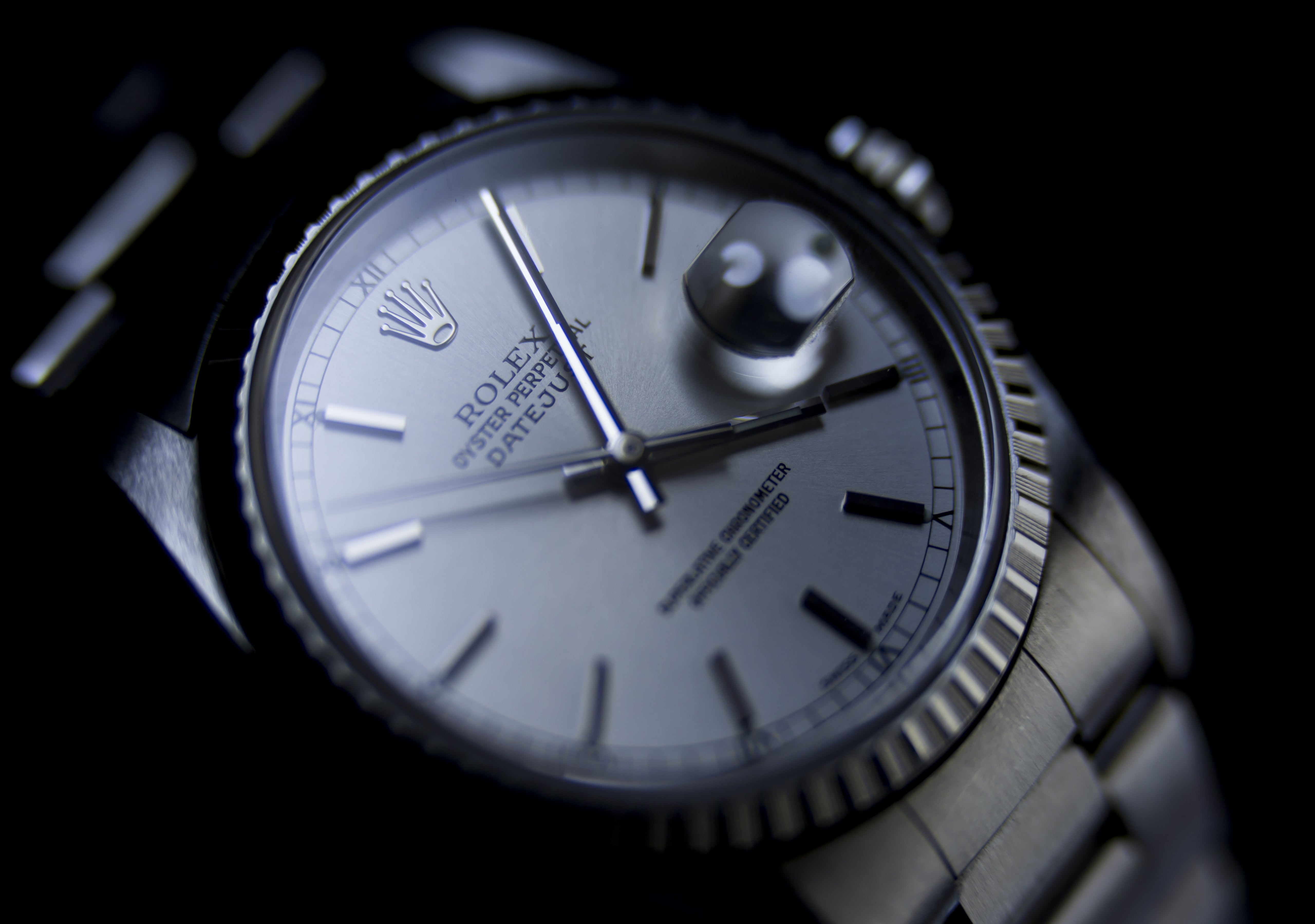 Pre-Owned vs. neue Uhren
