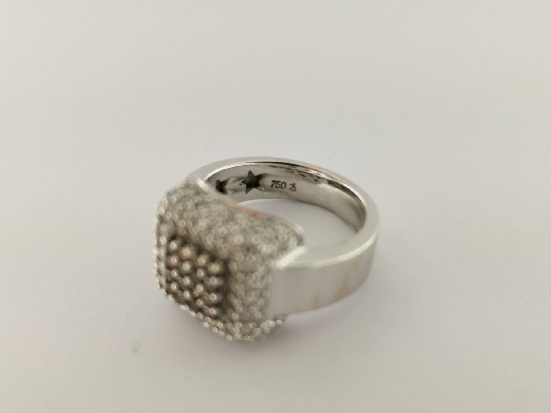 18K Weissgold Ring mit Diamanten - RING06128
