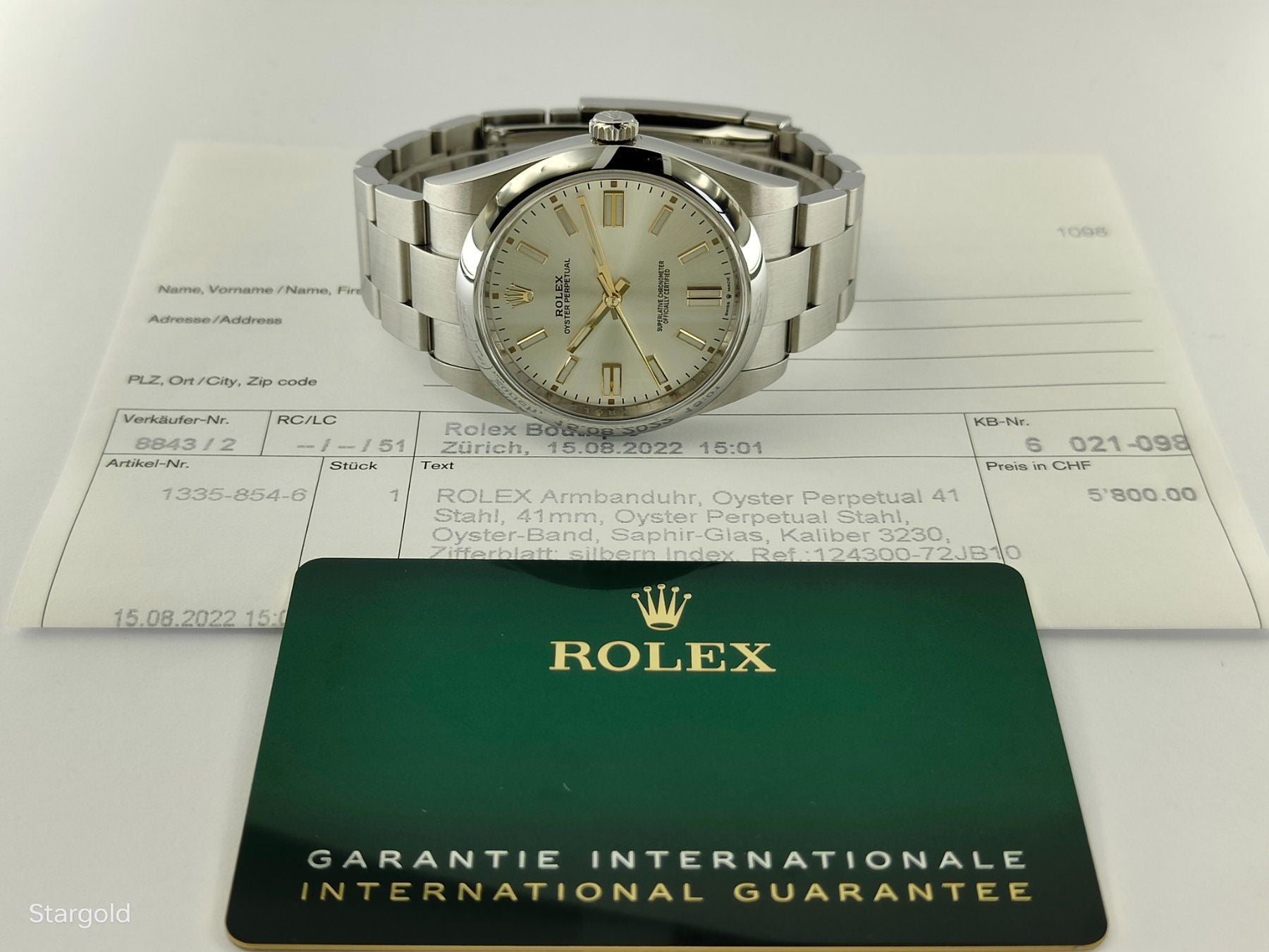 Rolex Oyster Perpetual 41 - 124300 - Fullset