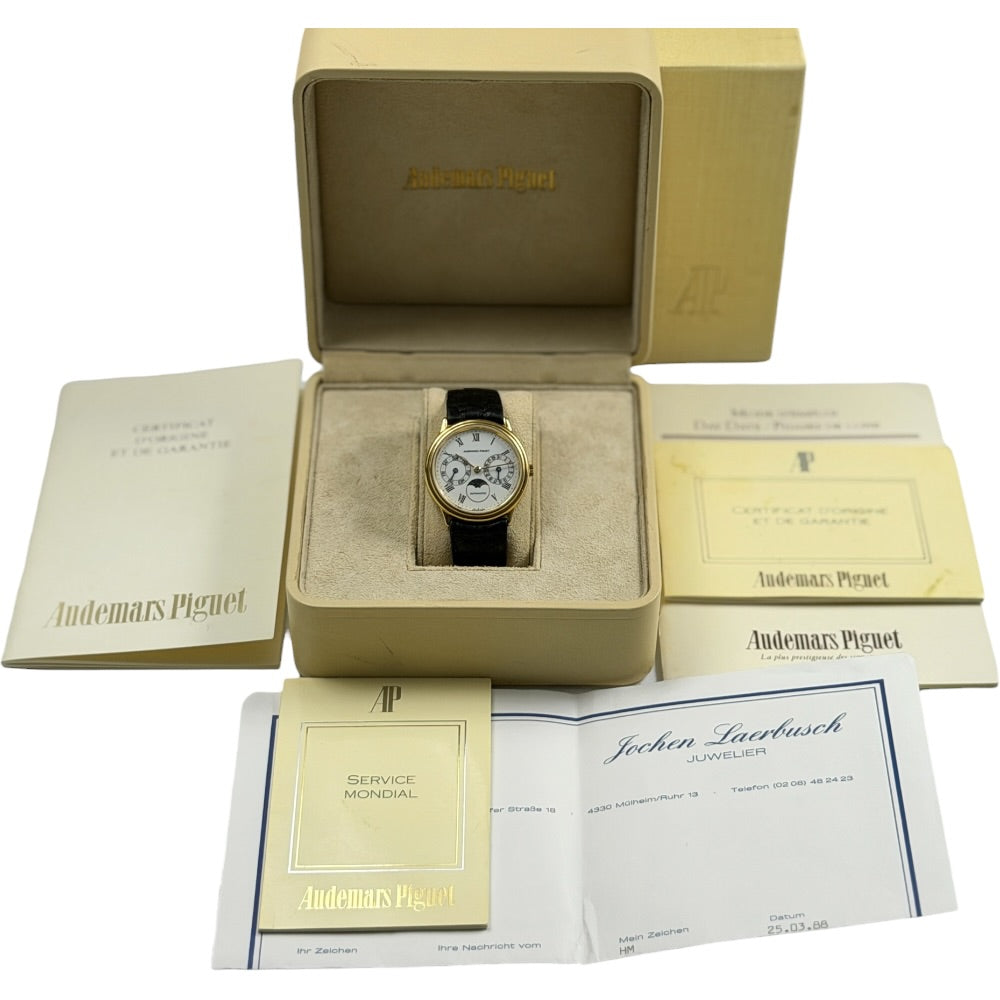 Audemars Piguet Day-Date Moonphase - 25589BA