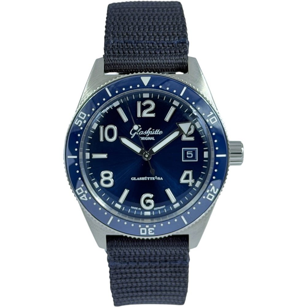 Glashütte Original SeaQ Spezialist - 1-39-11-09-81-33 auf Stargold.ch erhältlich.