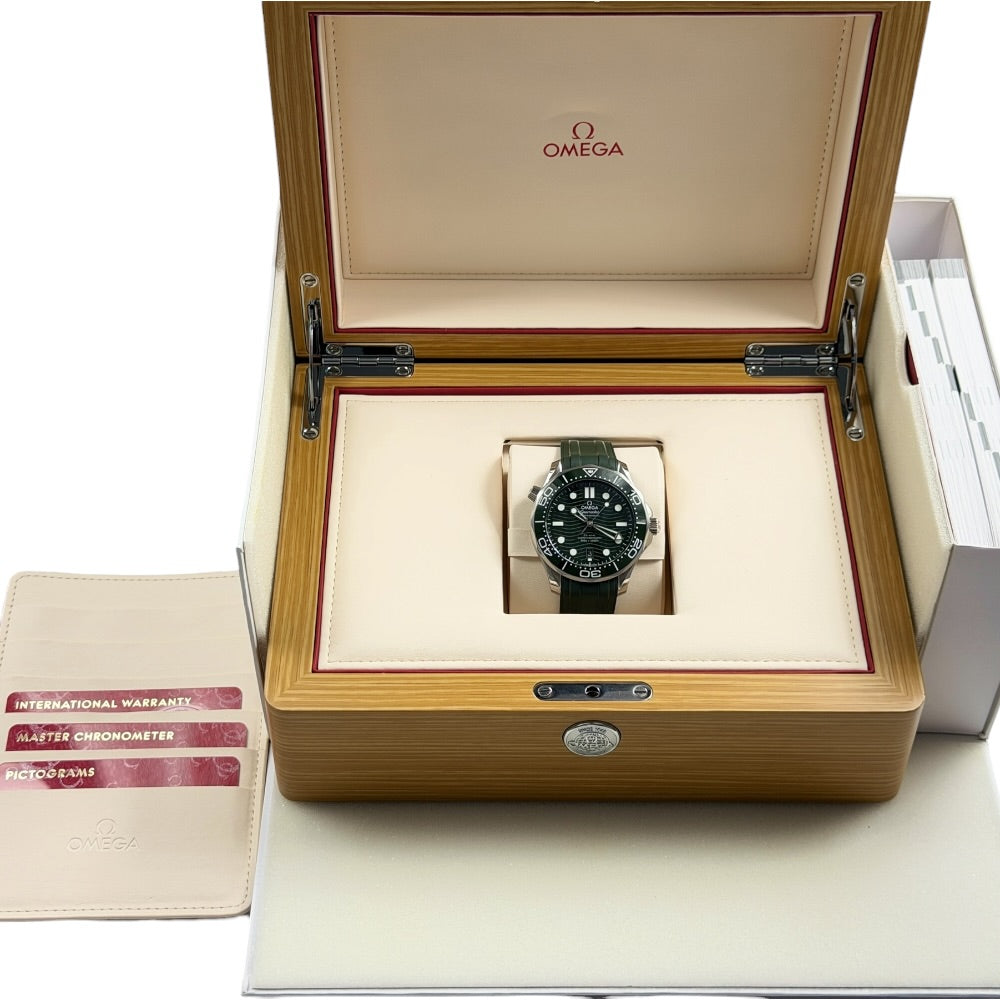 Omega Seamaster Diver 300 M - 210.32.42.20.10.001
