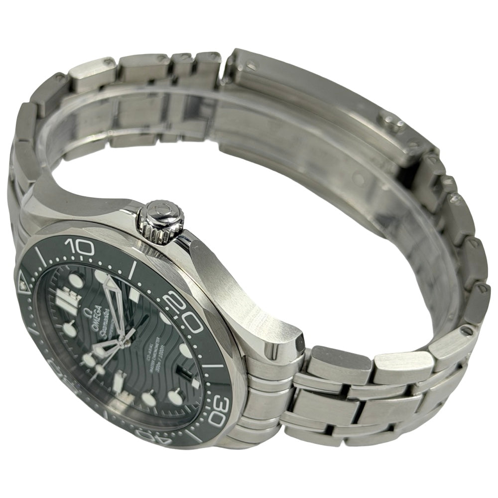 Omega Seamaster Diver 300M grün - 210.30.42.20.10.001
