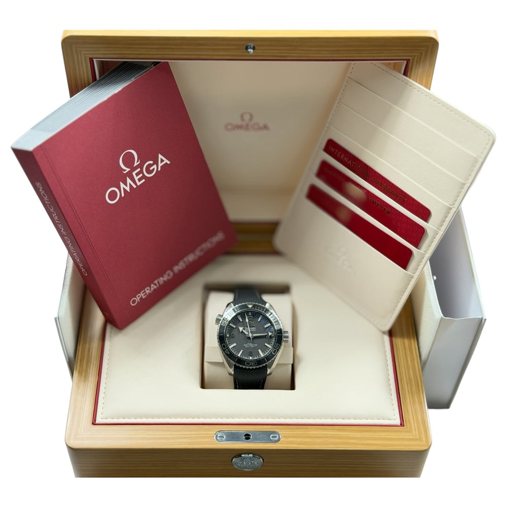 Omega Seamaster Planet Ocean 600M 43.5mm 215.32.44.21.01.002
