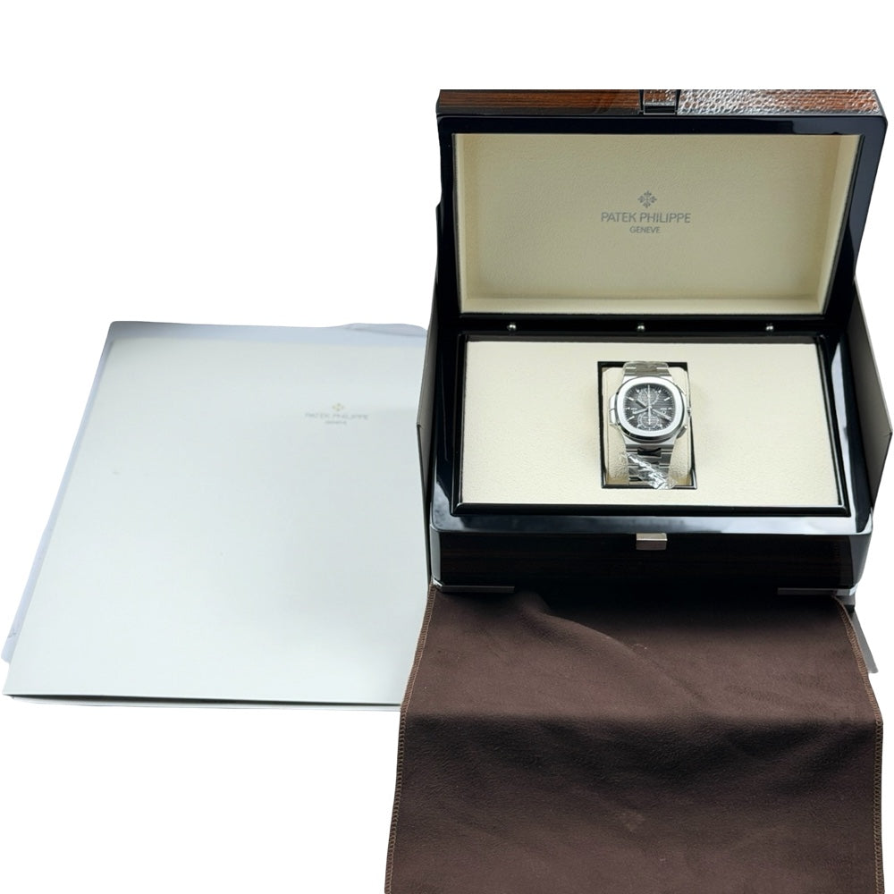 Patek Philippe Nautilus - 5990/1A-001