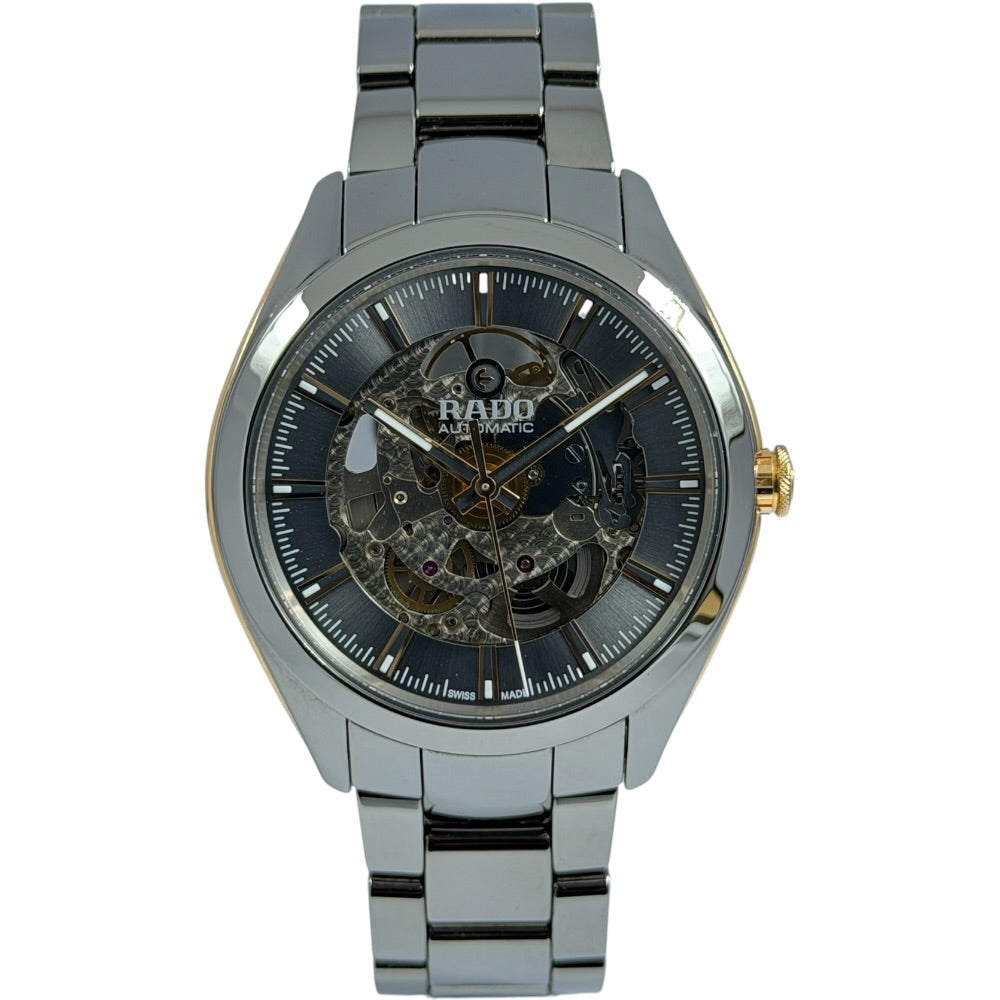 RadoHyperChromeAutomatik-R32021102-Stargold_1 auf Stargold.ch erhältlich.