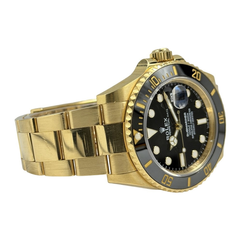 Rolex Submariner Date 18K Gold - 126618LN