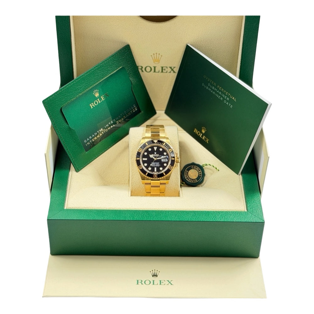 Rolex Submariner Date 18K Gold - 126618LN
