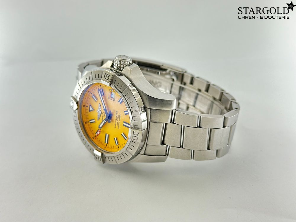 Breitling Avenger - A17319101I1A1