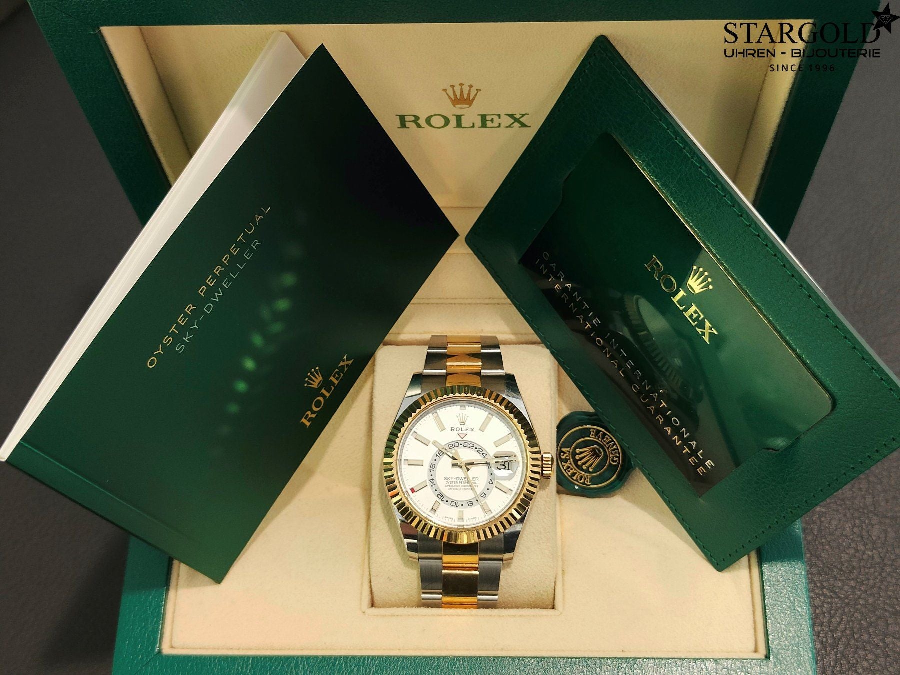 Rolex Sky-Dweller - 326933