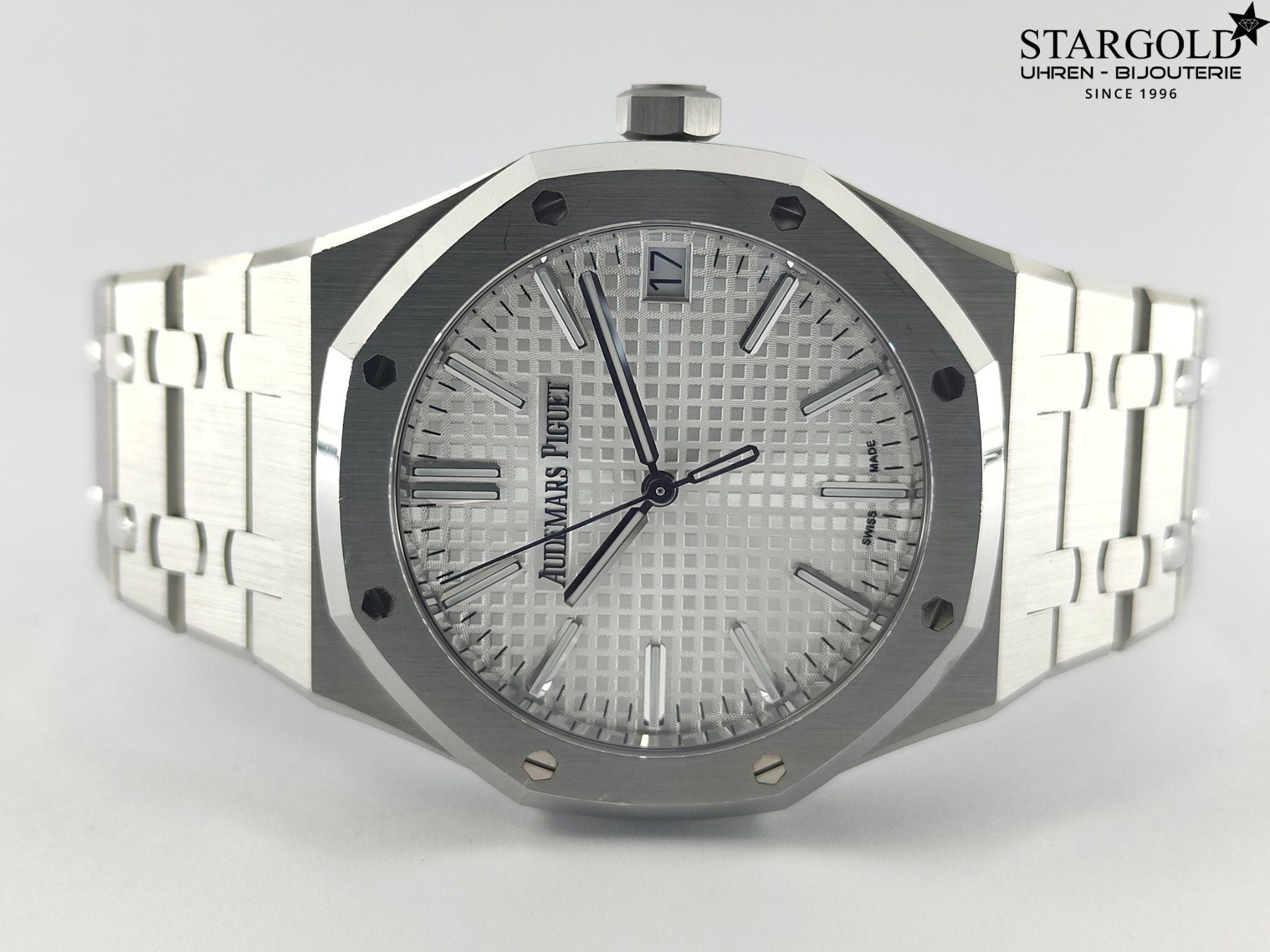 Audemars Piguet Royal Oak - 15510ST.OO.1320ST.08