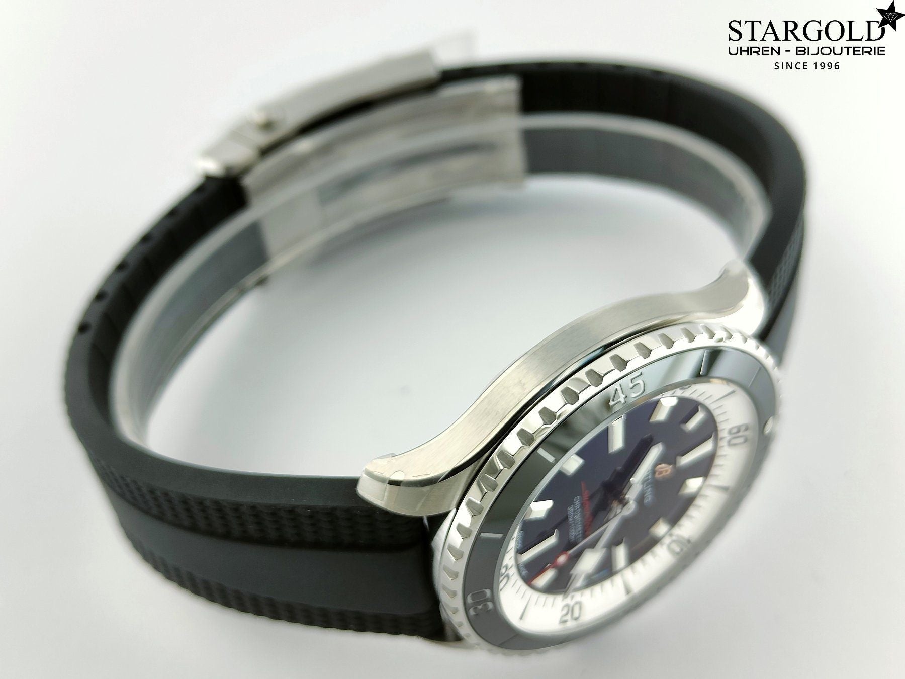 Breitling Superocean Automatik 42 - A17375211B1S1