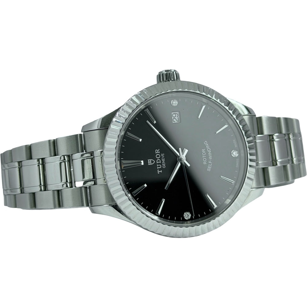 Tudor Style - 12510