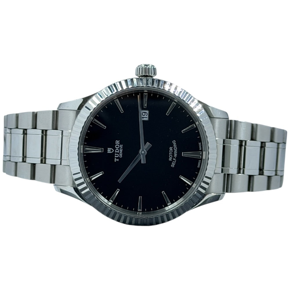 Tudor Style - 12710