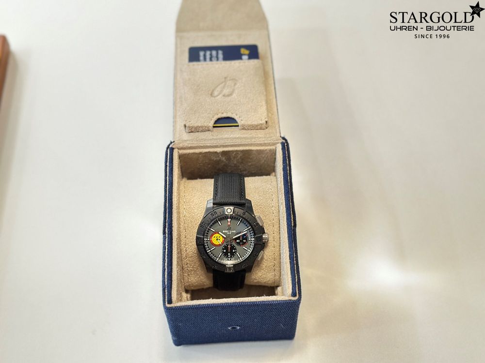 Breitling Avenger B01 Chronograph 44 Swiss Air Force Team SB