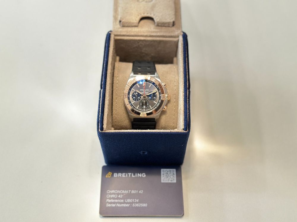 Breitling Chronomat B01 42 - UB0134