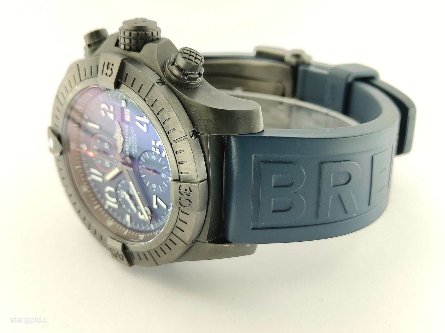 Breitling Super Avenger - V13375101C1X1