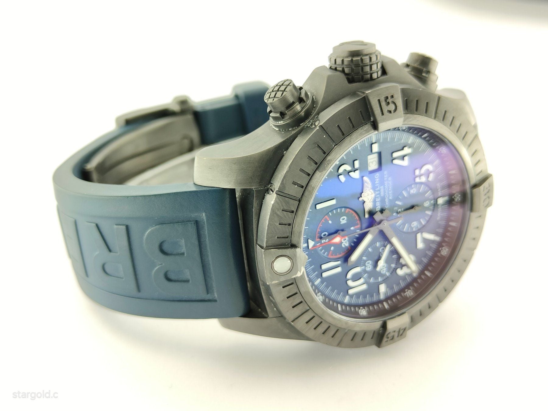 Breitling Super Avenger - V13375101C1X1