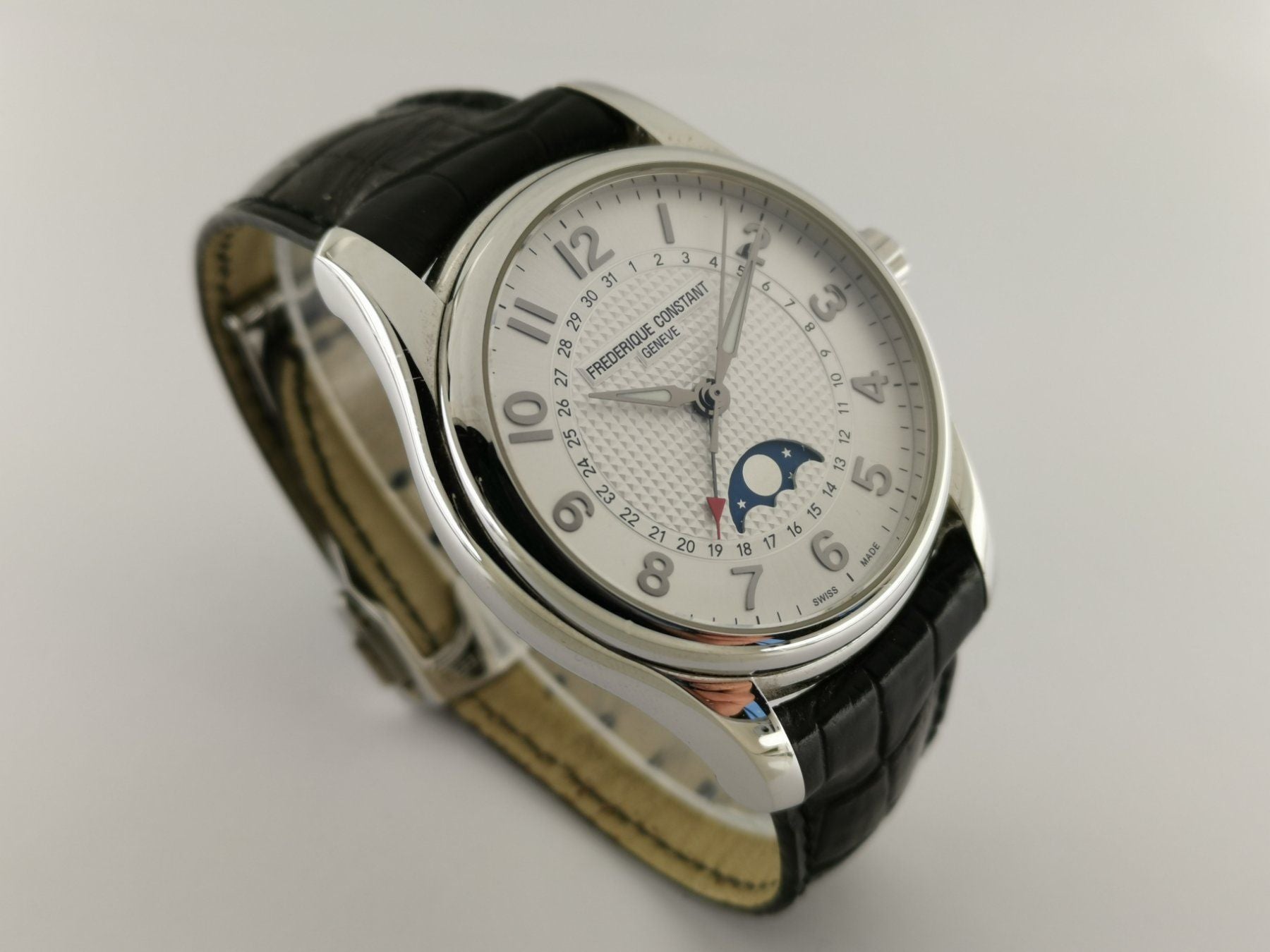 Frédérique Constant Runabout Moonphase Limited Edition