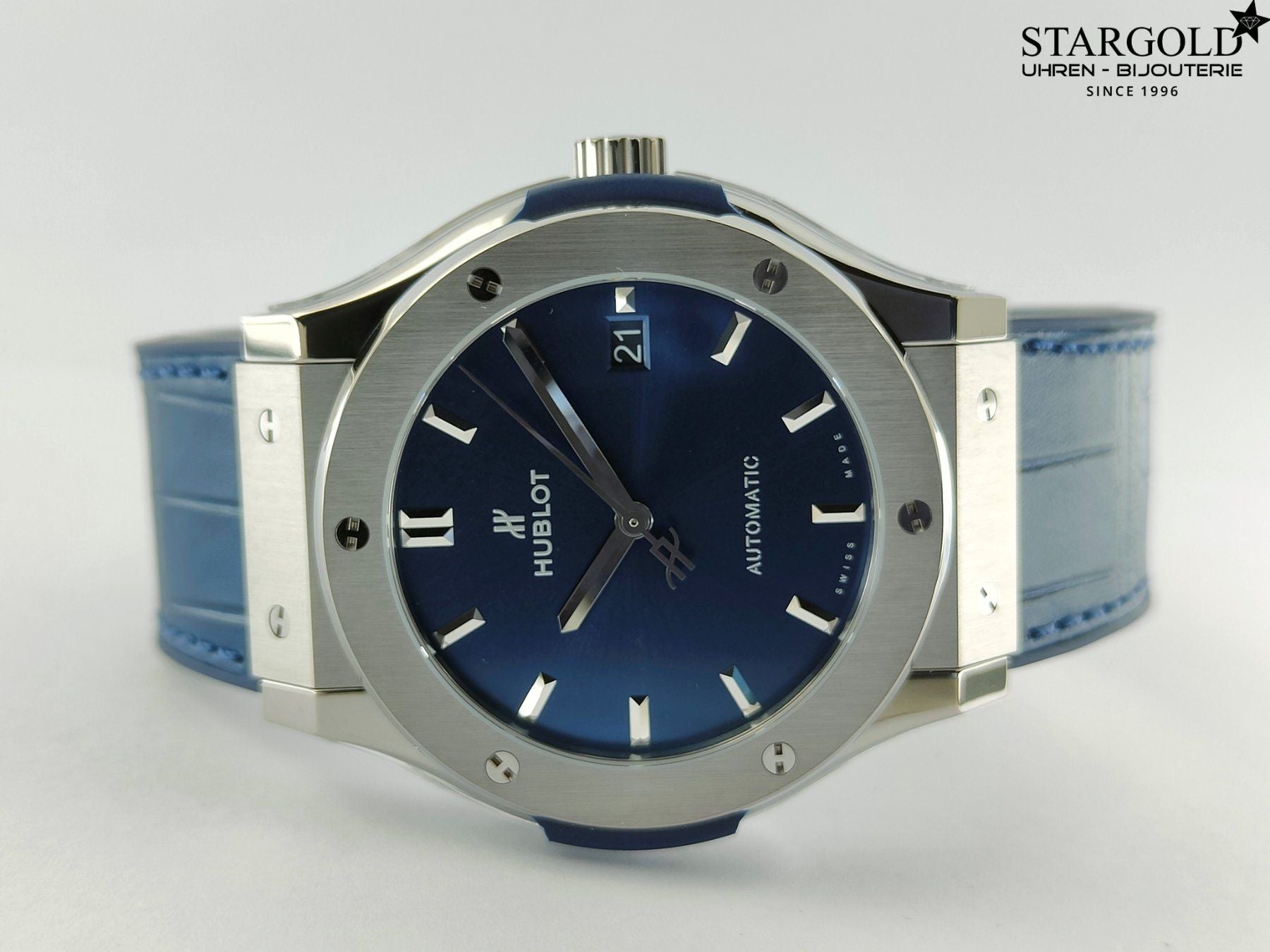 Hublot Classic Fusion Blue - 511.NX.7170.LR