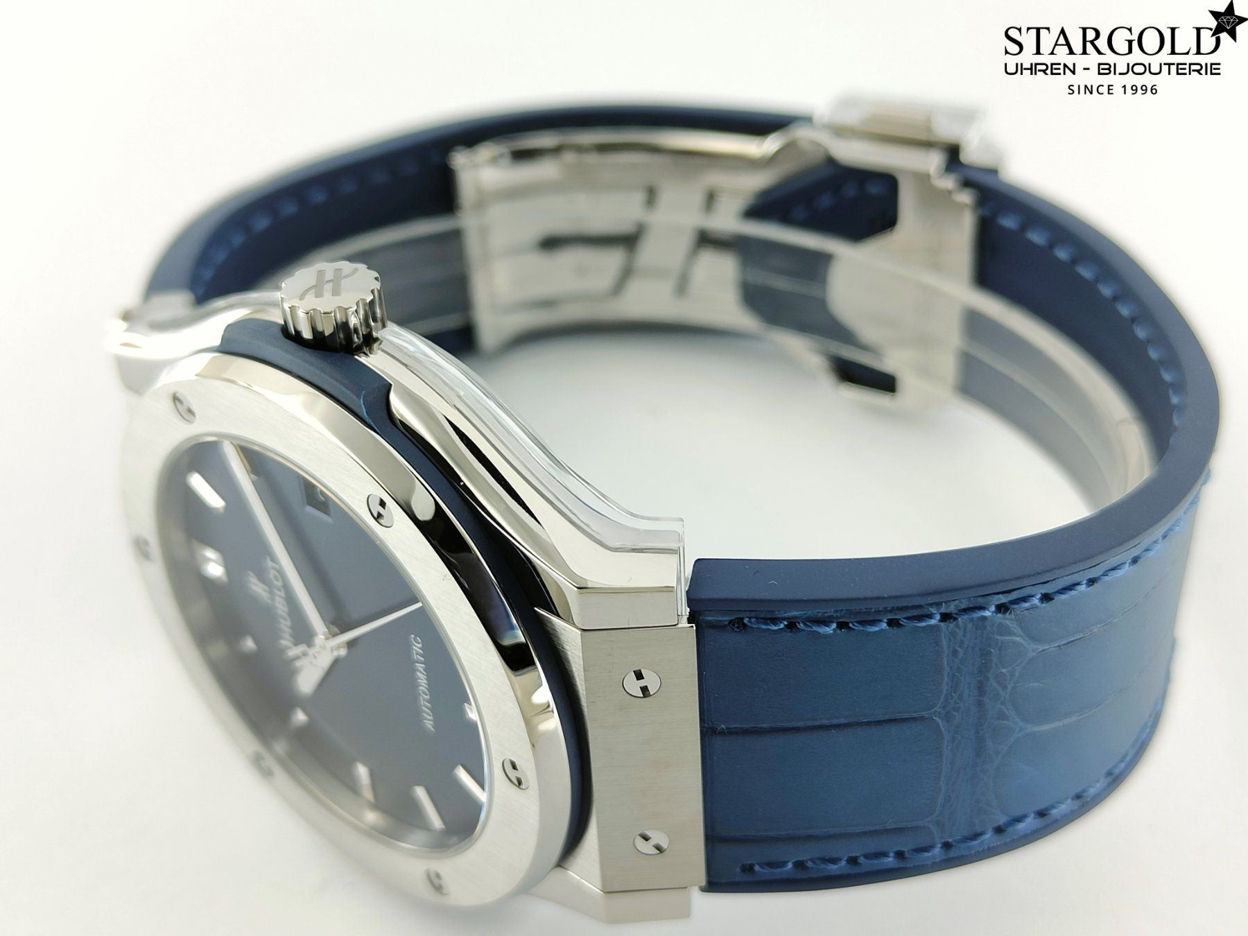 Hublot Classic Fusion Blue - 511.NX.7170.LR