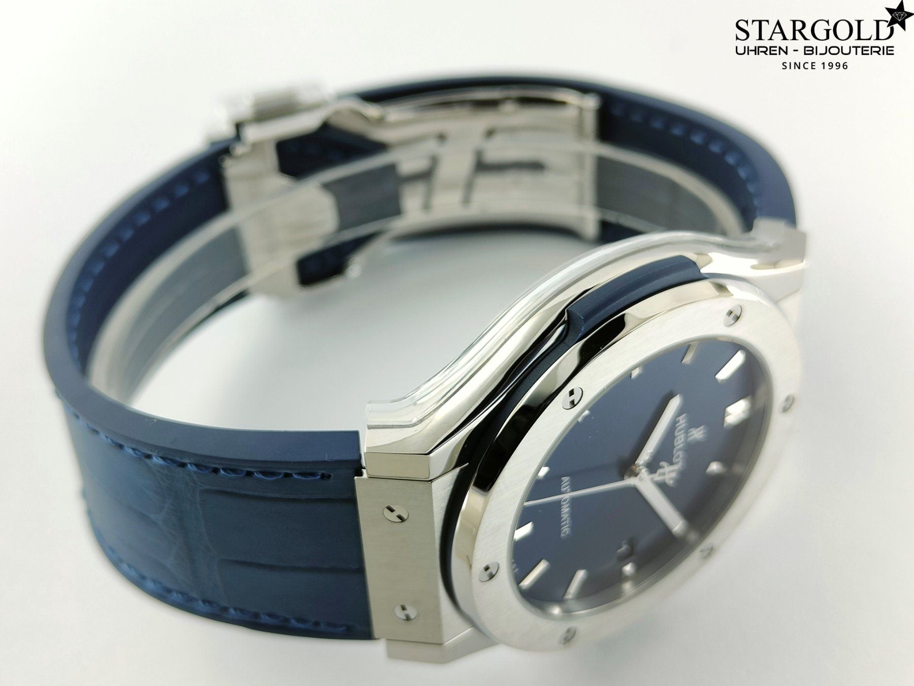 Hublot Classic Fusion Blue - 511.NX.7170.LR