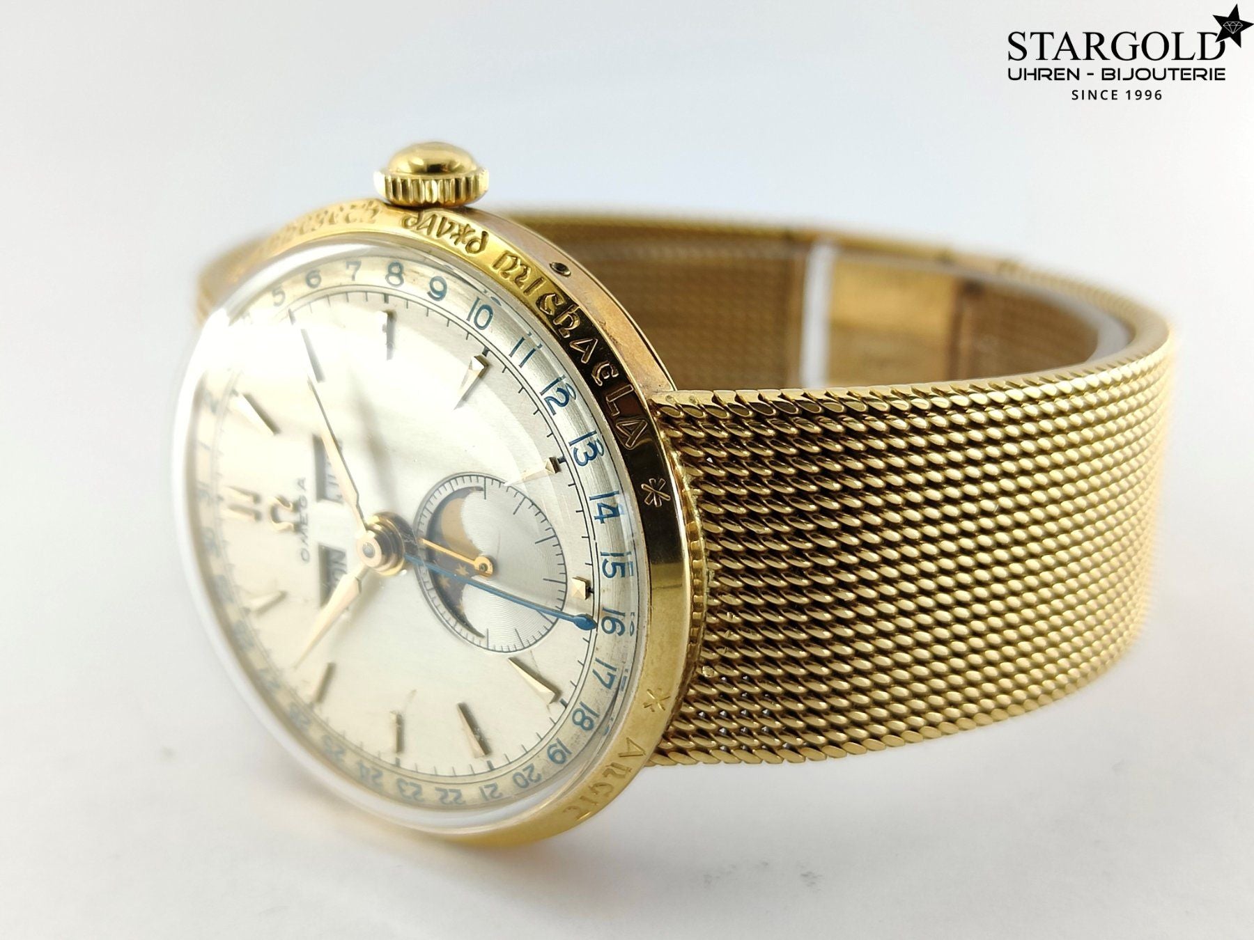 Omega Museum cosmic Moonphase 18K Gold