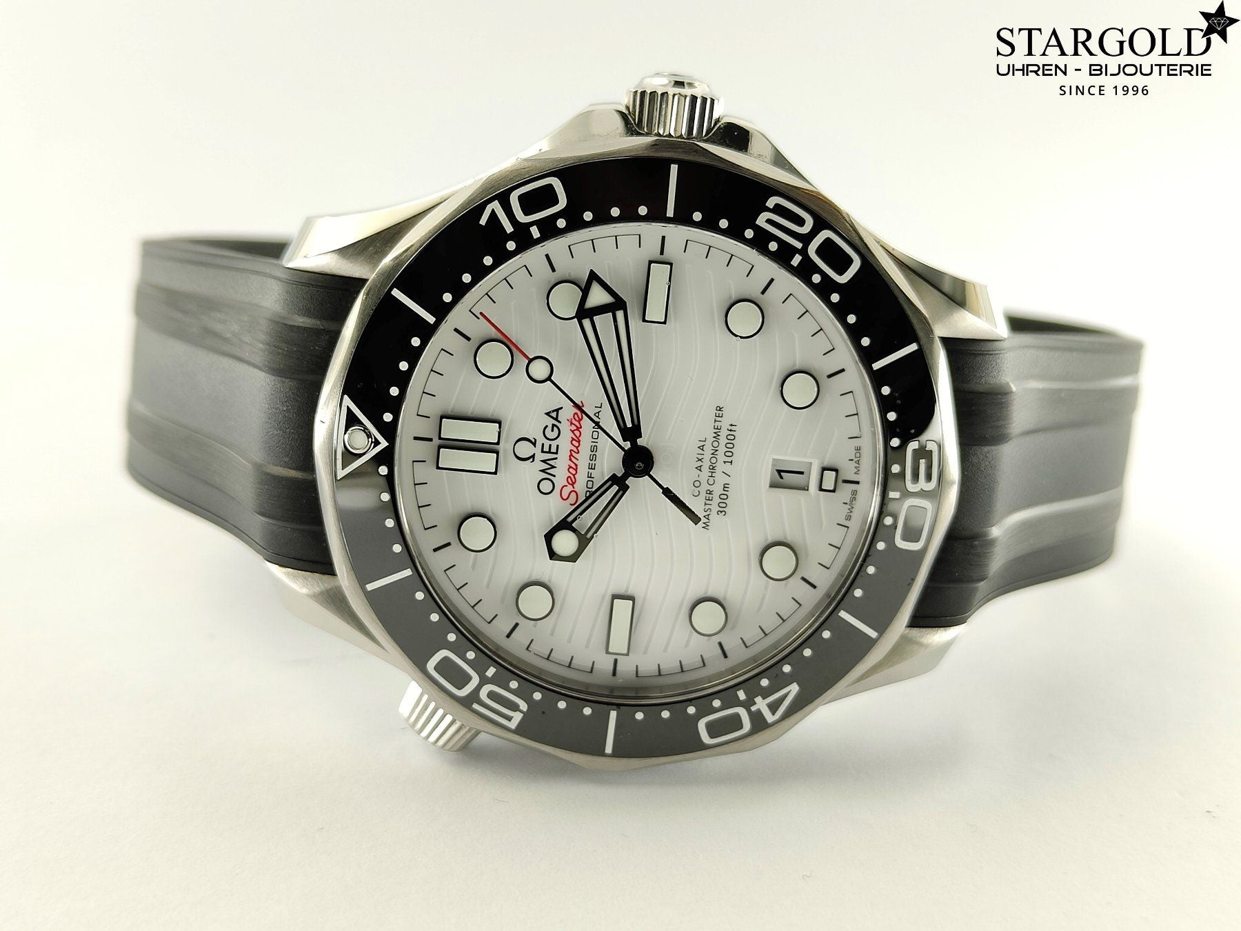 Omega Seamaster Diver 300 - 210.32.42.20.04.001