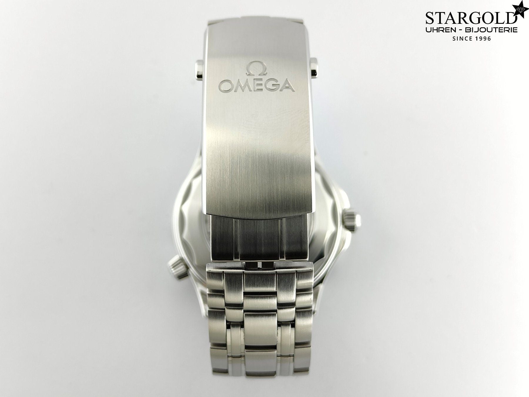 Omega Seamaster Diver 300M - 210.30.42.20.01.001