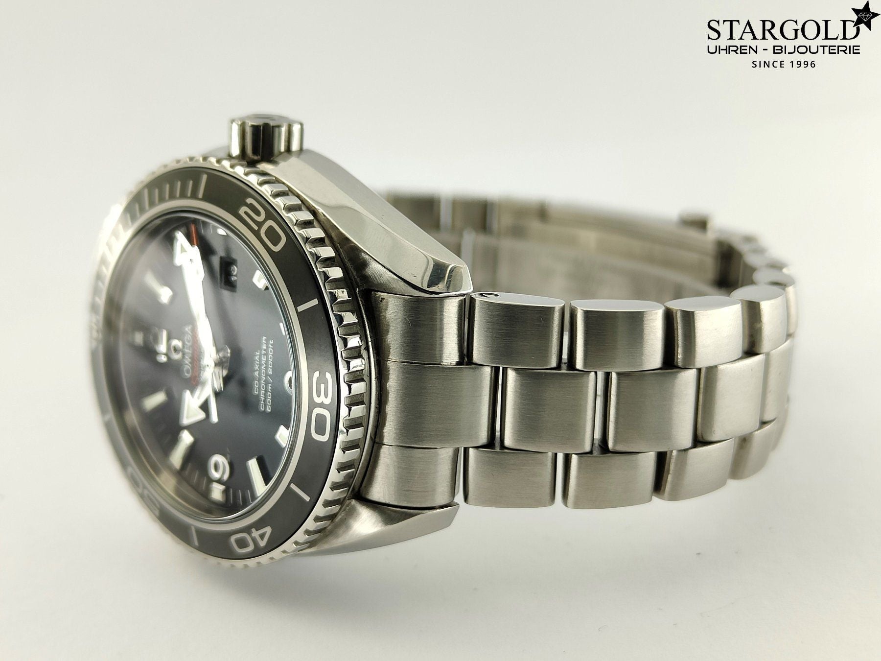 Omega Seamaster Planet Ocean - 232.30.38.20.01.001