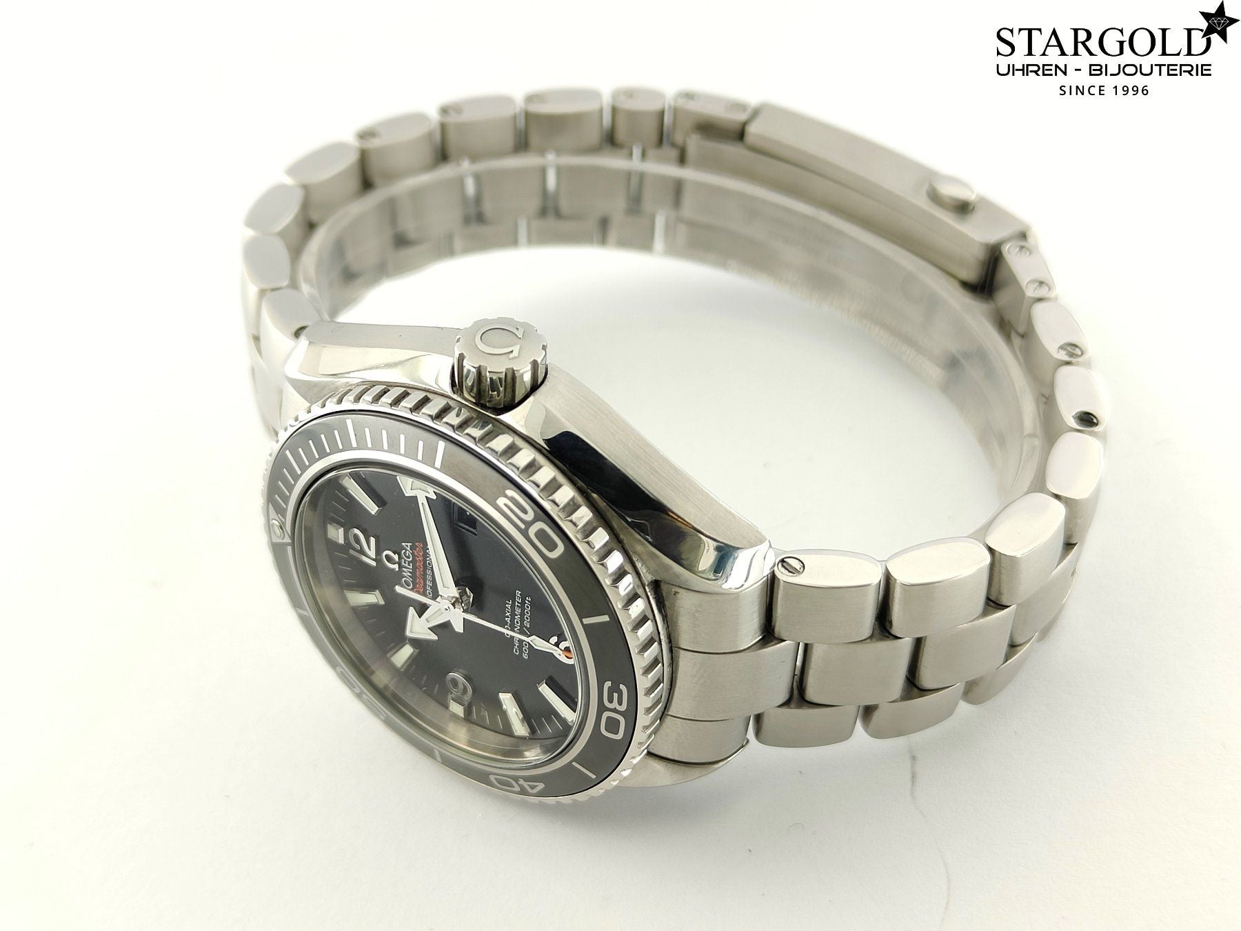 Omega Seamaster Planet Ocean - 232.30.38.20.01.001