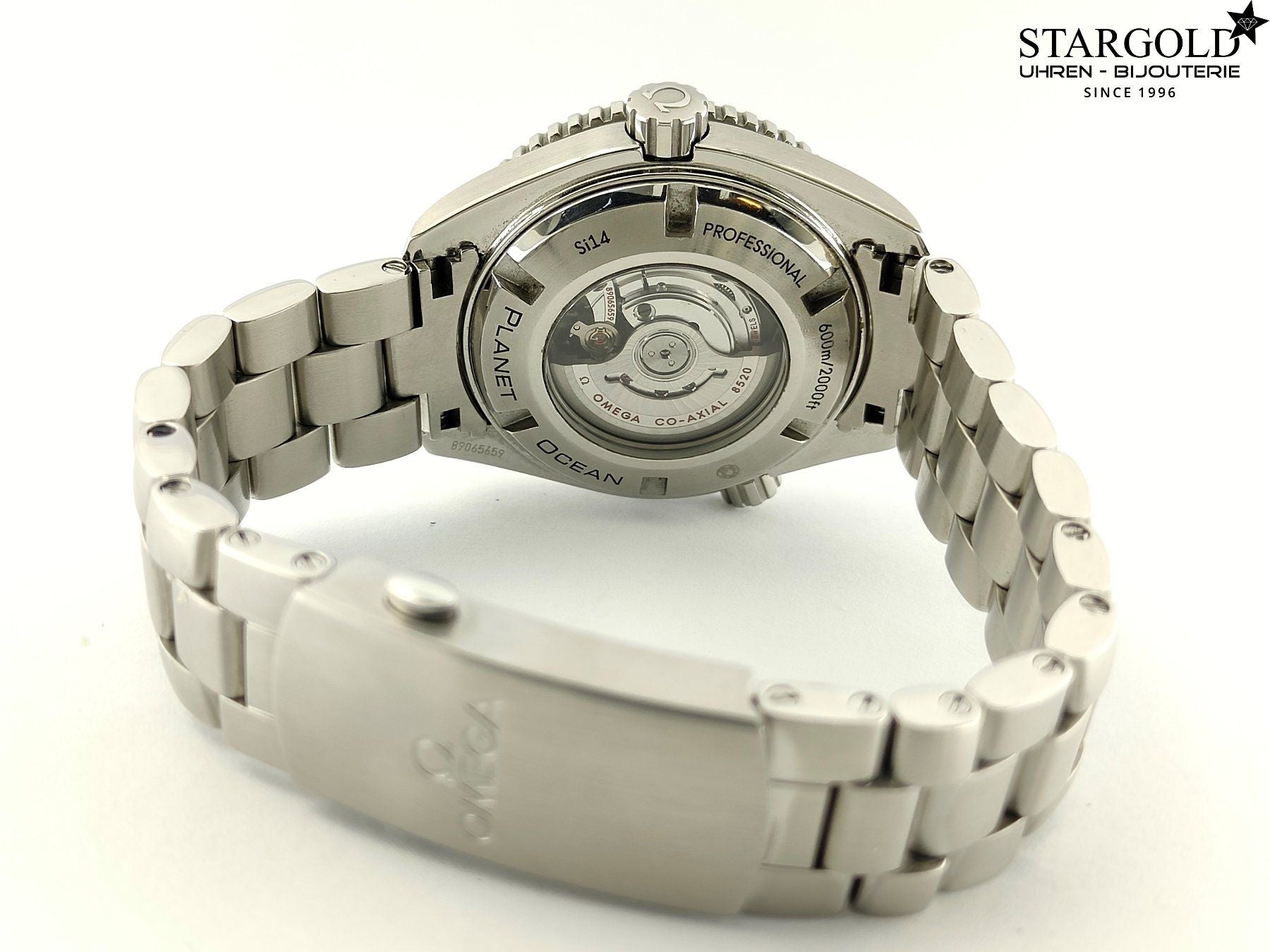 Omega Seamaster Planet Ocean - 232.30.38.20.01.001