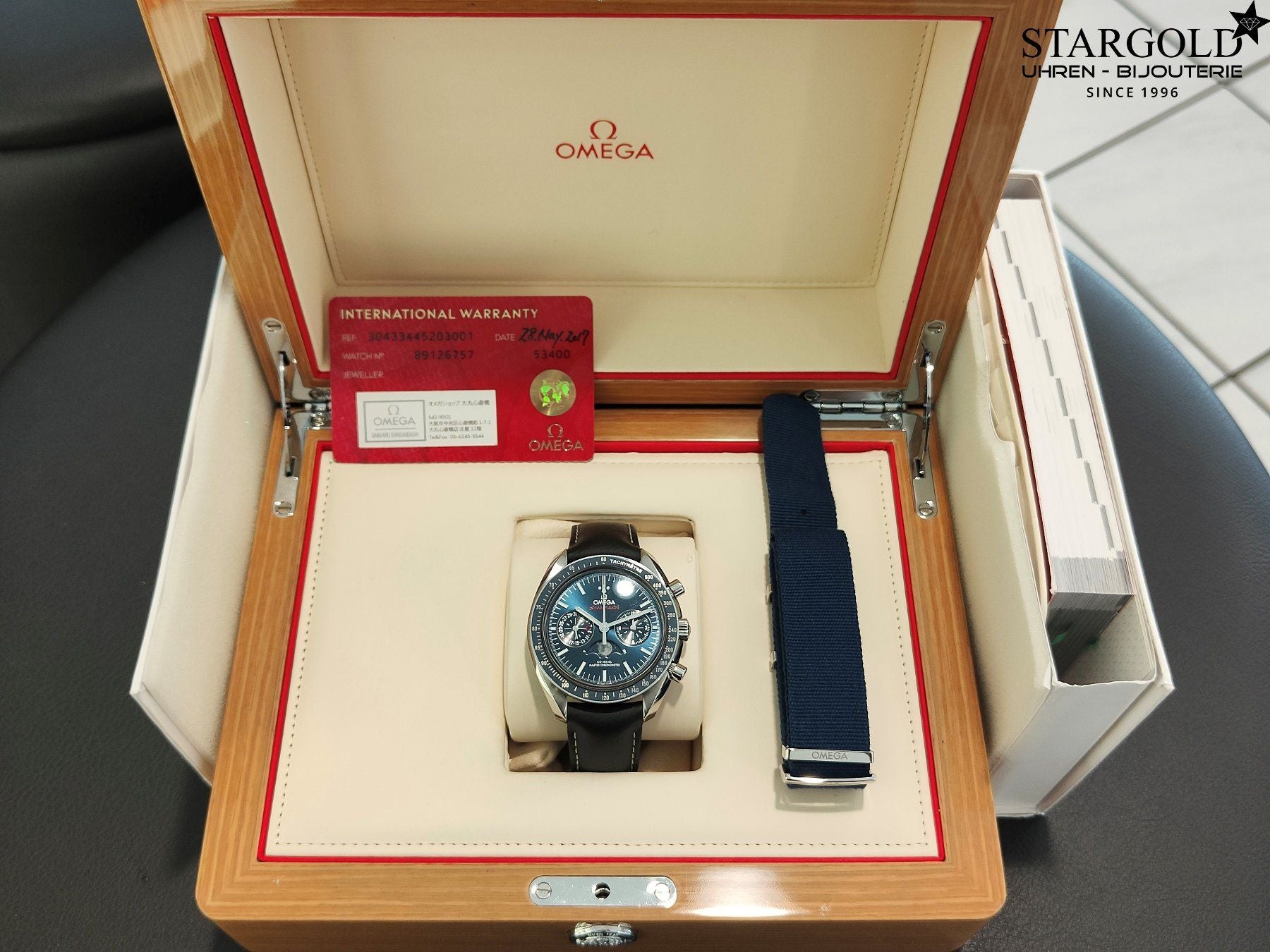 Omega Speedmaster Moonphase - 304.33.44.52.03.001