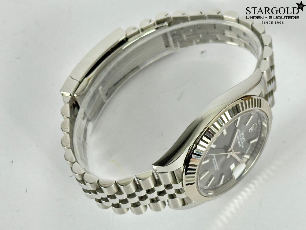 Rolex Datejust 41 grau - 126334 Jg. 2024